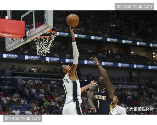 马刺末节联防限制黄蜂单节仅37分，文班亚马封盖后快下空接奠定胜局